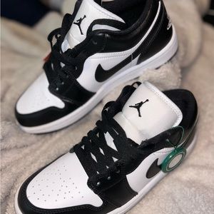 Jordan 1 Low pandas 2023 Women’s